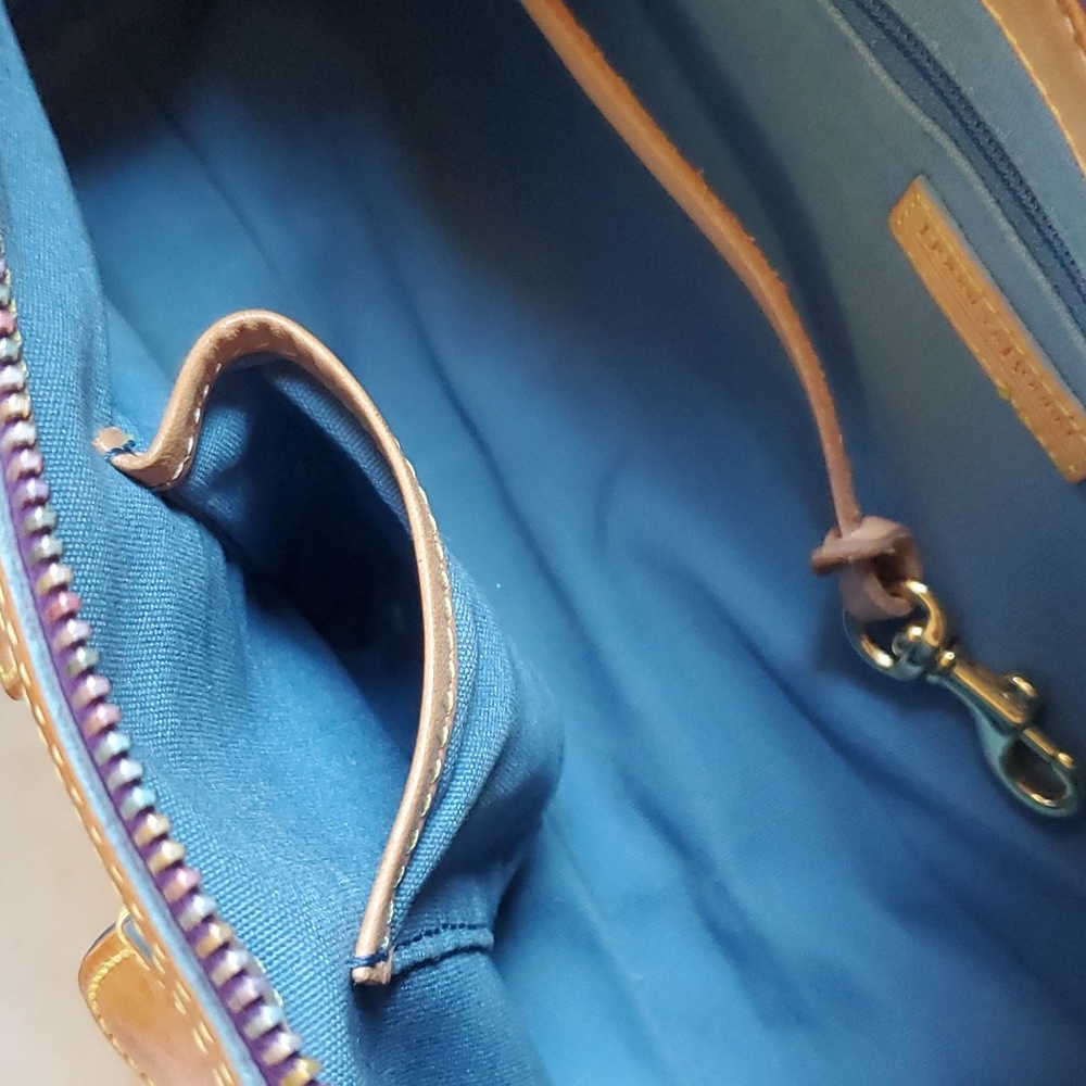 Dooney and Bourke purple purse - Picture 11 of 13